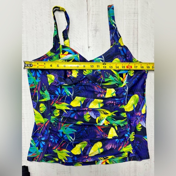 Floral Print Plus Size Tankini Swimsuit with Tummy Control Skirt /Skort - Picture 5 of 10